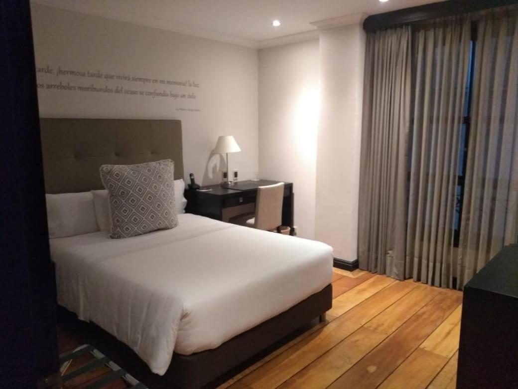 Movich Casa Del Alferez Hotel Кали Екстериор снимка